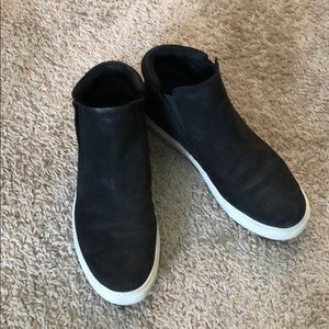 Kenneth Cole sneakers